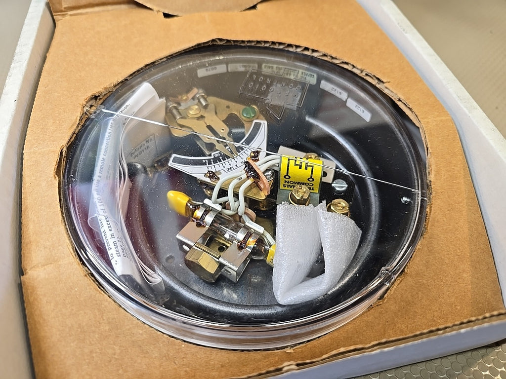 NEW Dwyer Mercoid DA-21-153-16S Bourdon Tube Pressure Switch (800-8000 psig)