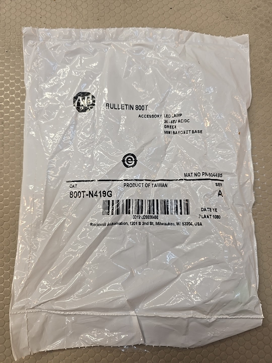 ALLEN BRADLEY 800T N419G 24-48 VAC VDC Green LED Lamp Bulb