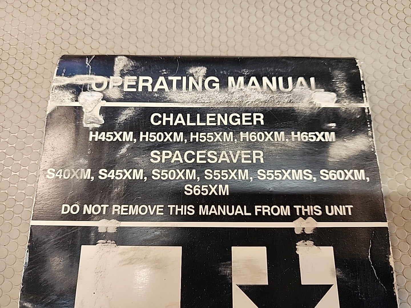 Hyster Operating Manual Challenger/Spacesaver Part  Number 1458874