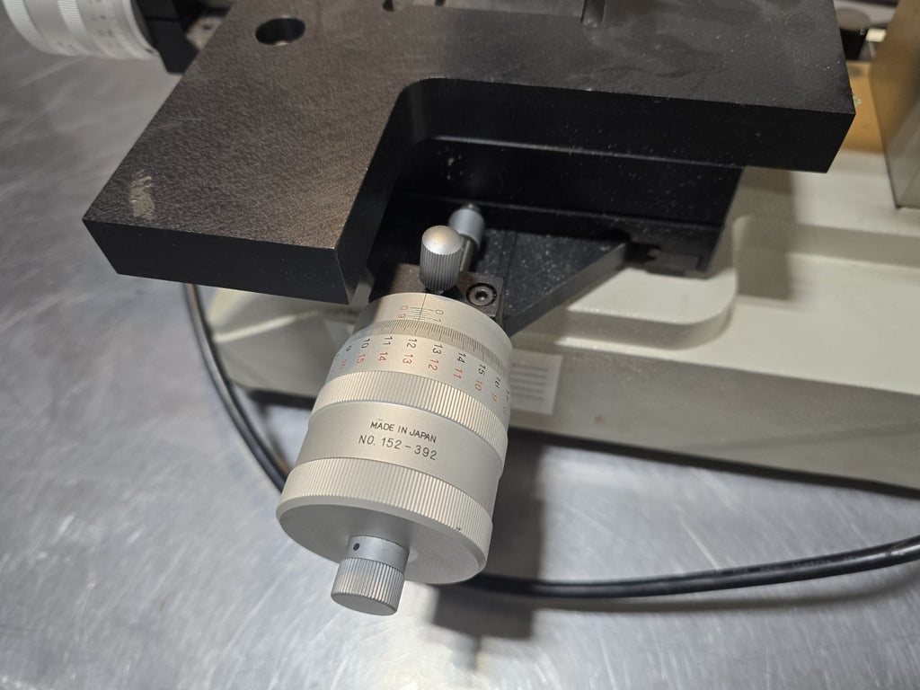 Mitutoyo Toolmakers Microscope TM 176-811A With 176-203 Twin Illumination *MINT*