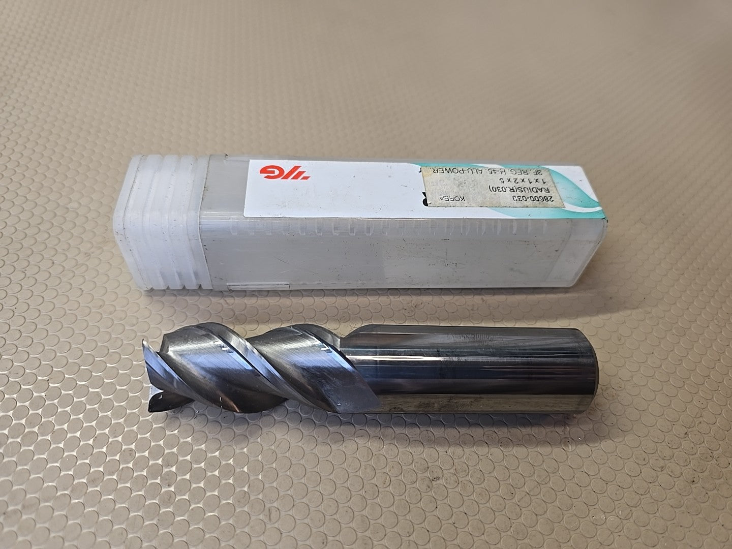 YG-1 28600-030 ALU-POWER 1" Solid Carbide End Mill 3 Flute 2" LOC R0.030" 
