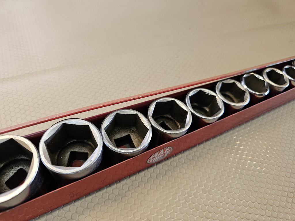 Mac Tools 1/2” Drive 15 Piece Shallow  Socket Standard  Set 3/8"-1 1/4" chrome