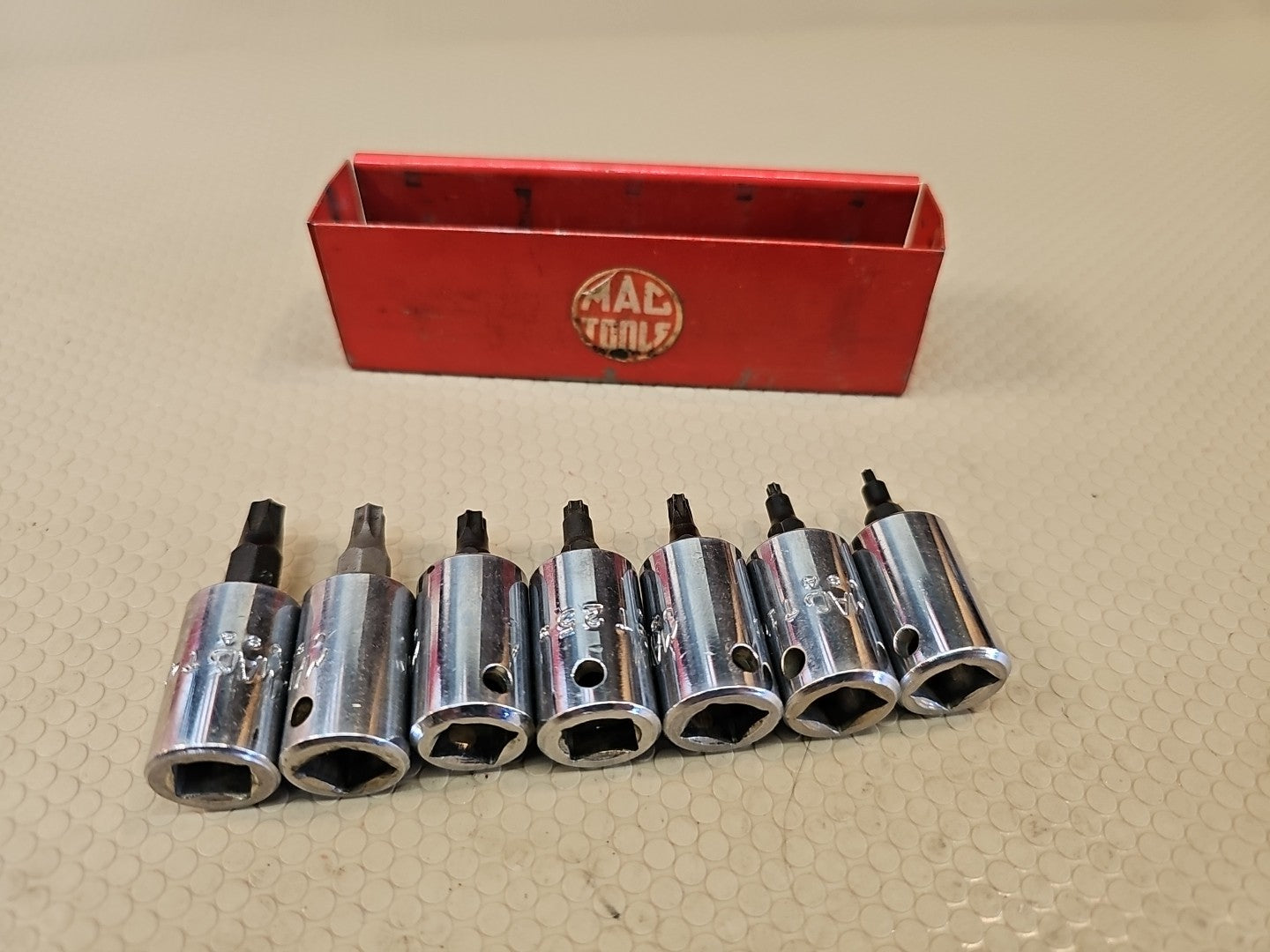 MAC TOOLS  ST11T  10 Piece Metal Tray Vintage 3/8" Drive Torx® Driver Set  USA