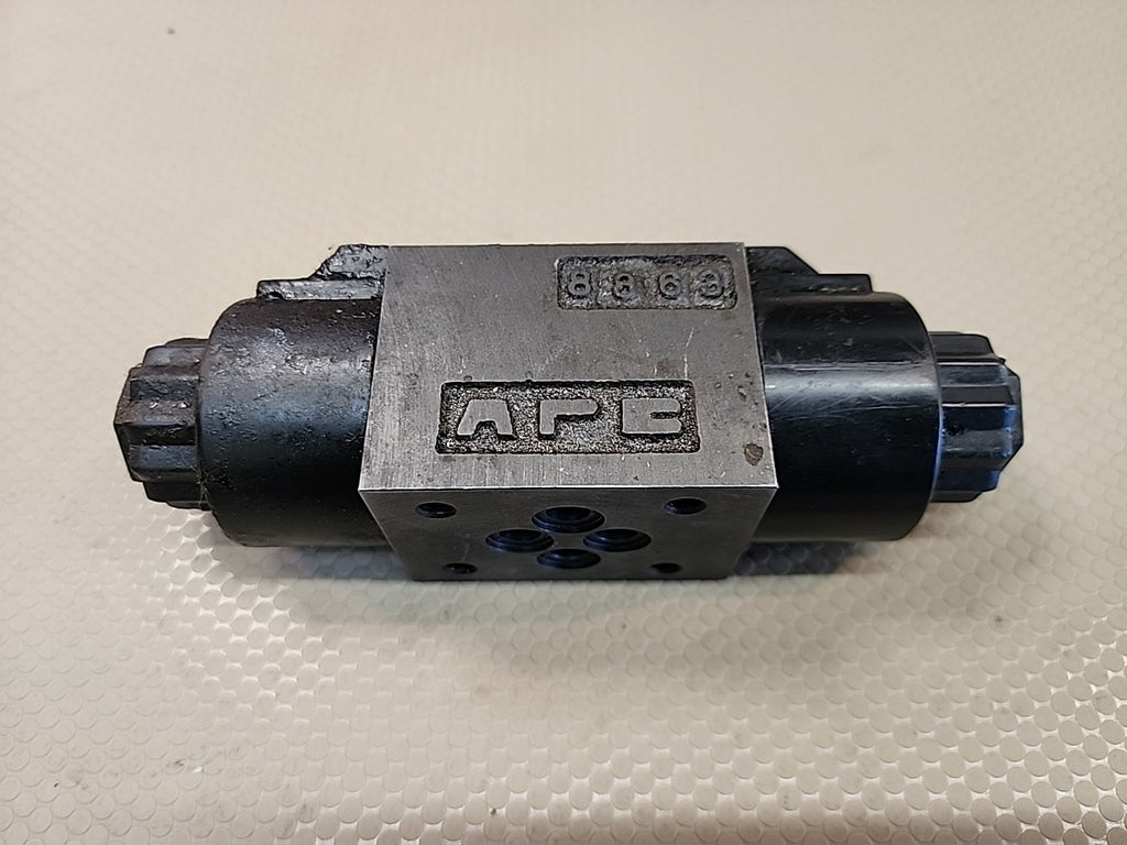 APC 8863 Hydraulic Steering Control Valve Orbitrol Unit Tractor Loader Forklift