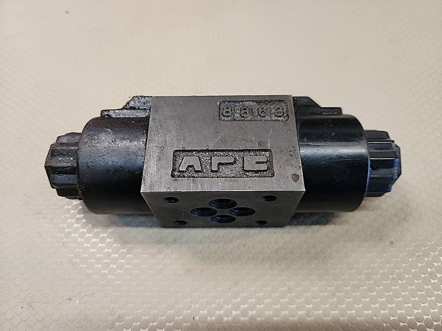 APC 8863 Hydraulic Steering Control Valve Orbitrol Unit Tractor Loader Forklift