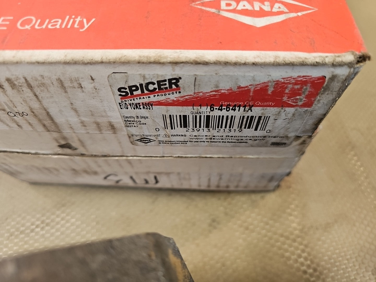 NEW OEM Differential End Yoke DANA Spicer 6-4-6411X
