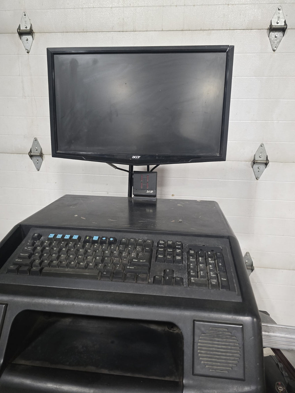 Hunter S811 Computerized Wheel Alignment System with Monitor, and PC, FULL SET
