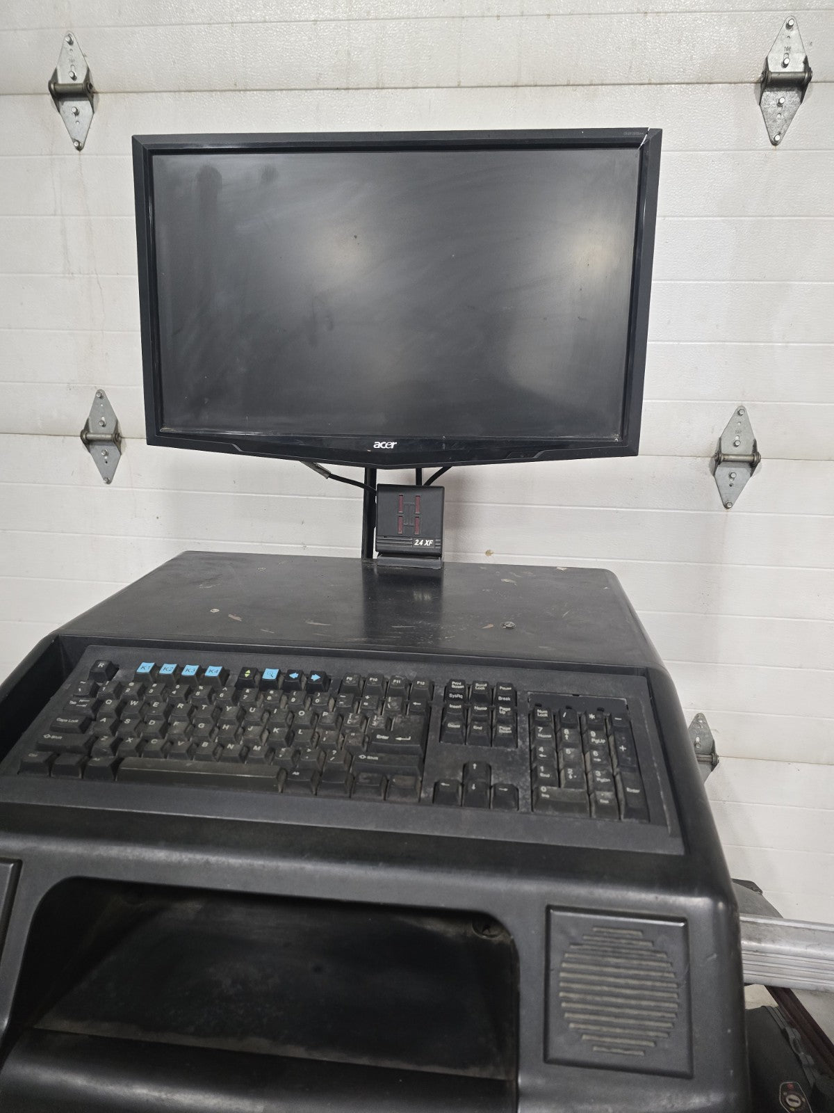 Hunter S811 Computerized Wheel Alignment System with Monitor, and PC, FULL SET
