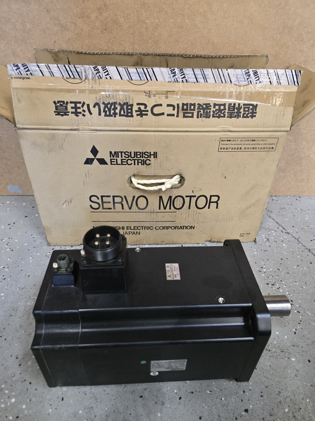 Mitsubishi AC Servo Motor HC-H703BS - *BARELY USED* 