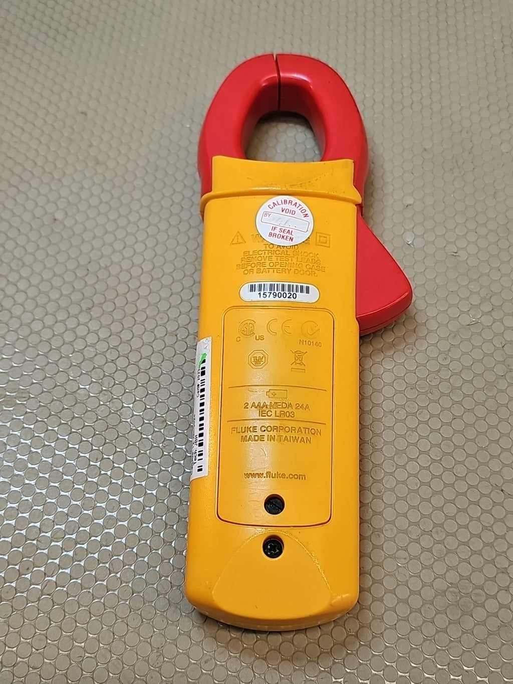 Fluke 322 Clamp Meter 
