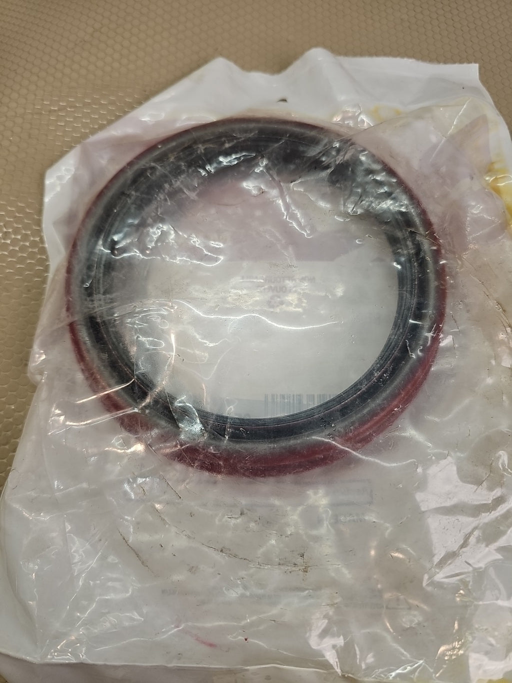 Fabco - Meritor 732-0334 Unitized Wheel Hub Oil Seal OEM