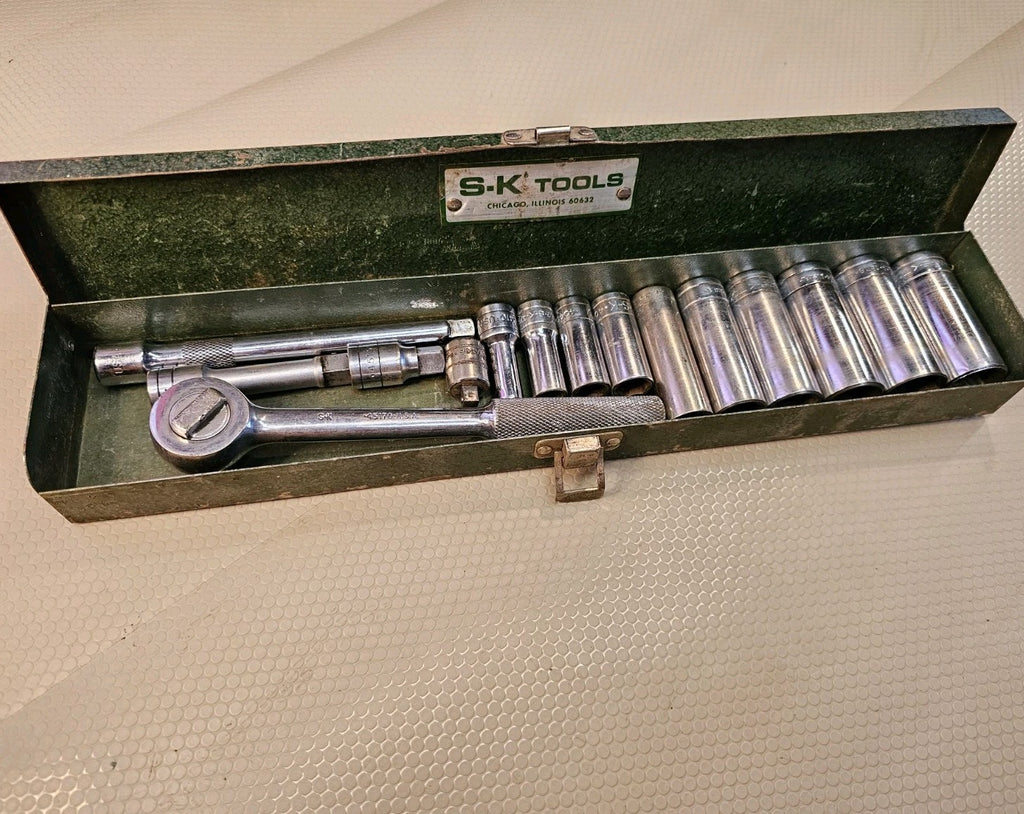 S-K SK Tools U.S.A. (15) Pc. 3/8" Drive Socket / Ratchet Set SAE Semi Deep/ Deep