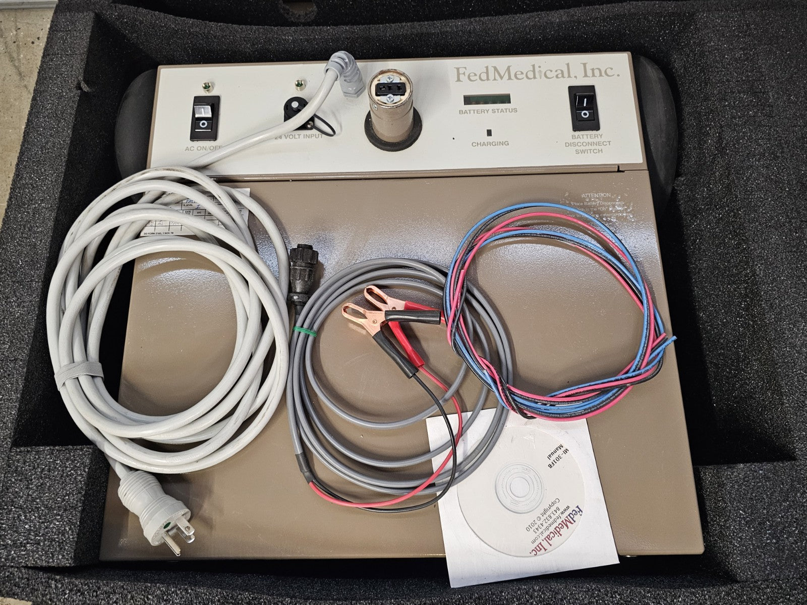 FEDMEDICAL FMI-301FB LIGHT SURGICAL FIELD FLOOR 