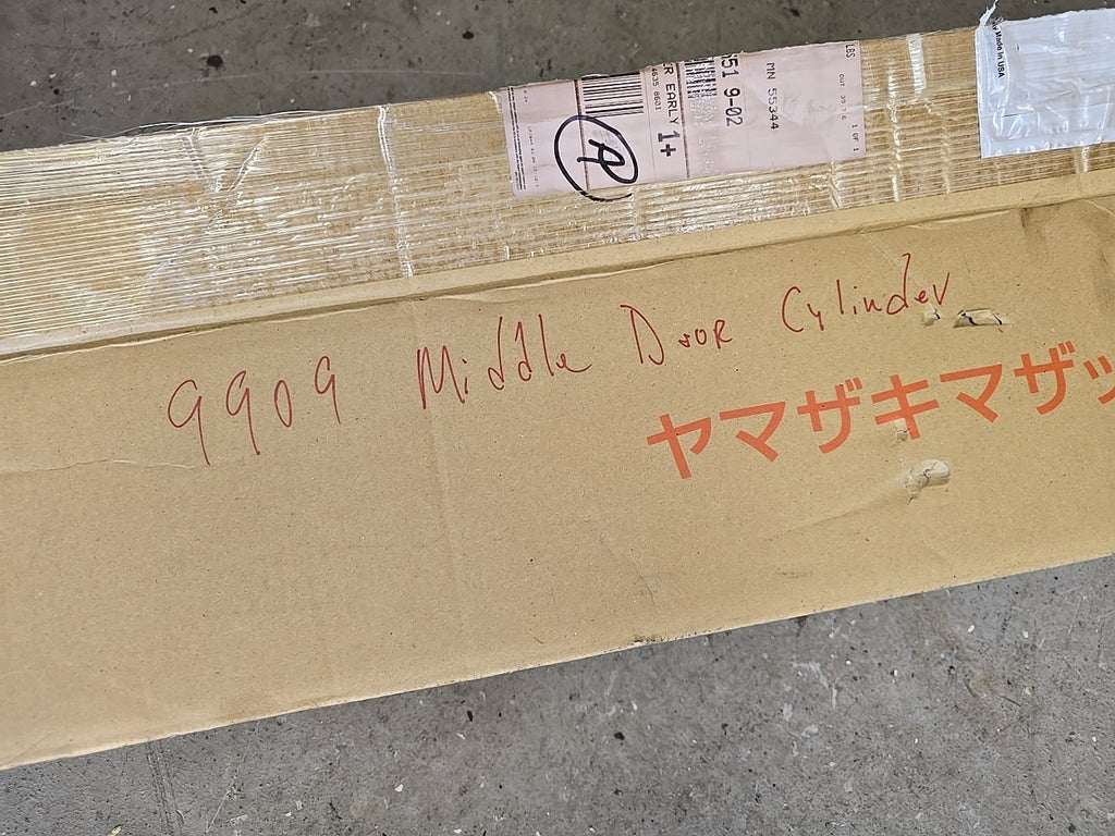NEW Mazak Middle Door Cylinder G20SV021070 MY1B25G-5 9909