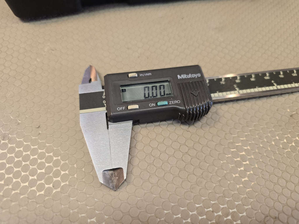 Mitutoyo 500-133 CD-6"B Digimatic 0-6" Digital Caliper with Case