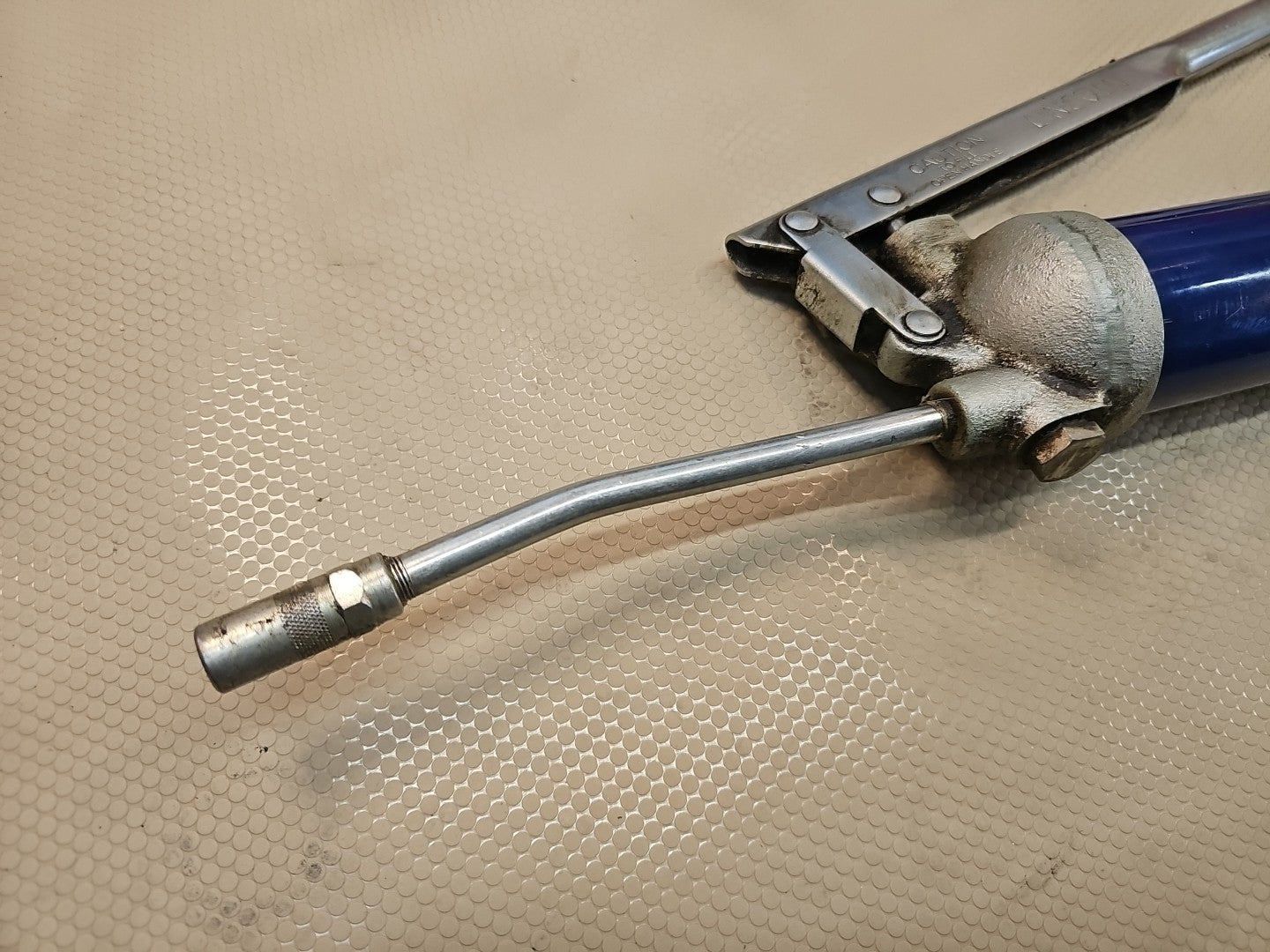 Vintage Lincoln Lever Grease Gun Model 1142 Series D