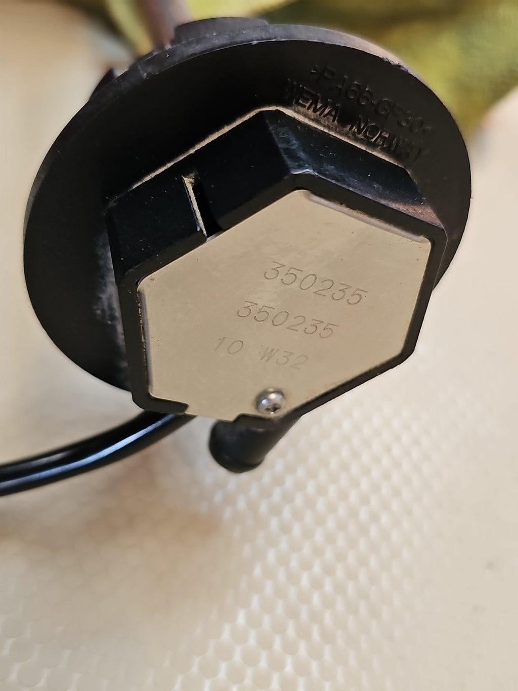 Peterbilt OEM Passenger DEF Sensor - Used | P/N 350235 10 W32 Fuel Sensor