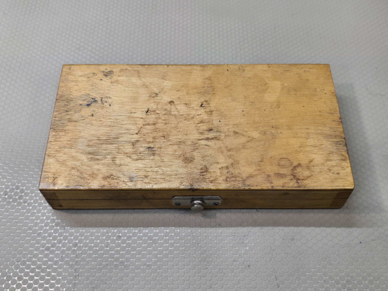 VIS 1–2 Inch Dial Micrometer .0001 Graduation With Wood Case Made In Poland