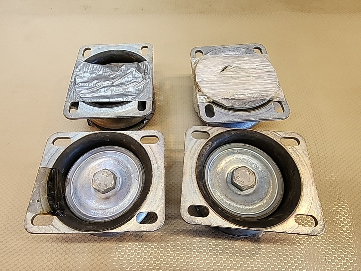 4pcs Heavy Duty Engine Motor Mount 12005541-50-4.771.165.050 CAT EPIROC