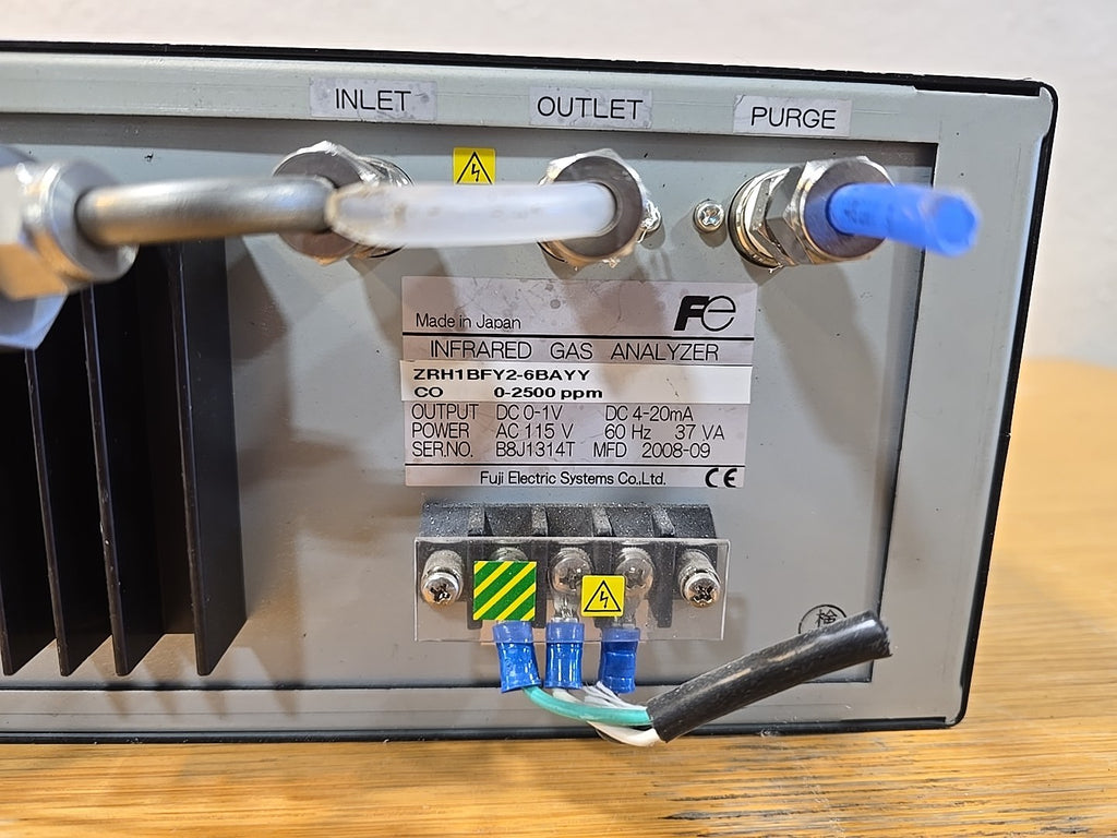 California Analytical Instruments ZRH Infrared Analyzer ZRH1BFY2-6BAY