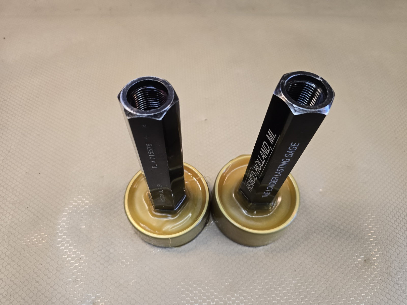 HEMCO USA GO 3.240 / NOT GO 3.219 Smooth Plug Gage Set