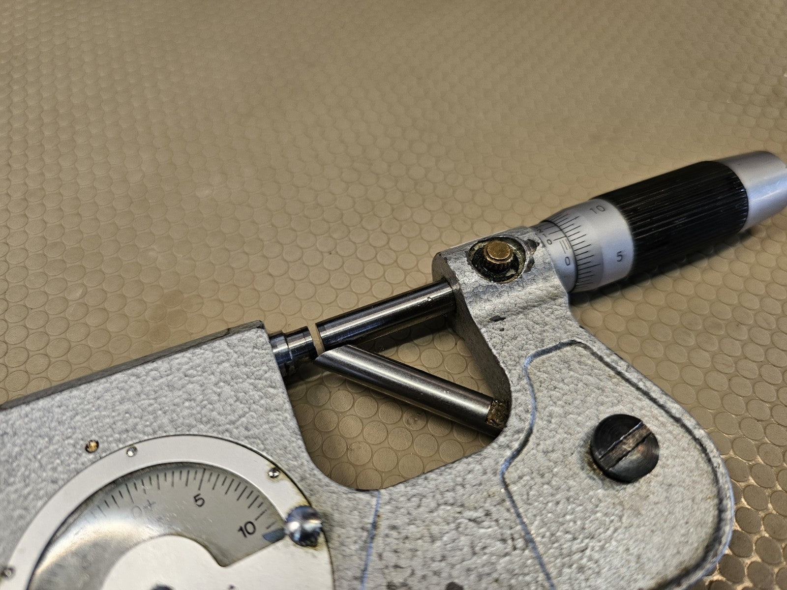 Tesa 072108669 MICRO-ETALON 225 Indicating Pressure micrometer Anvil Dial  