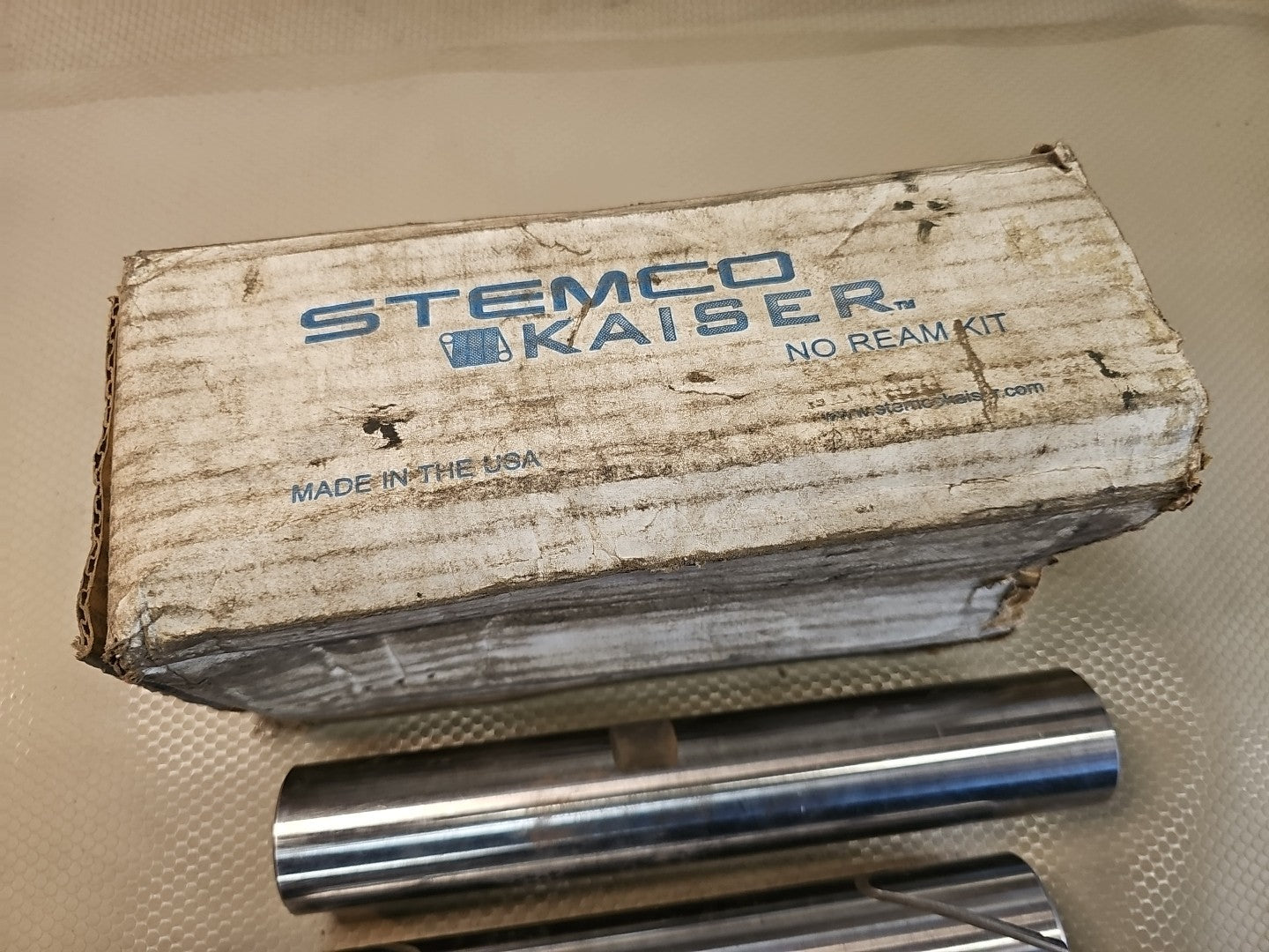 K122E Stemco Kaiser Qwik Kit No Ream King Pin Set Eaton 12000# Axle *Incomplete*
