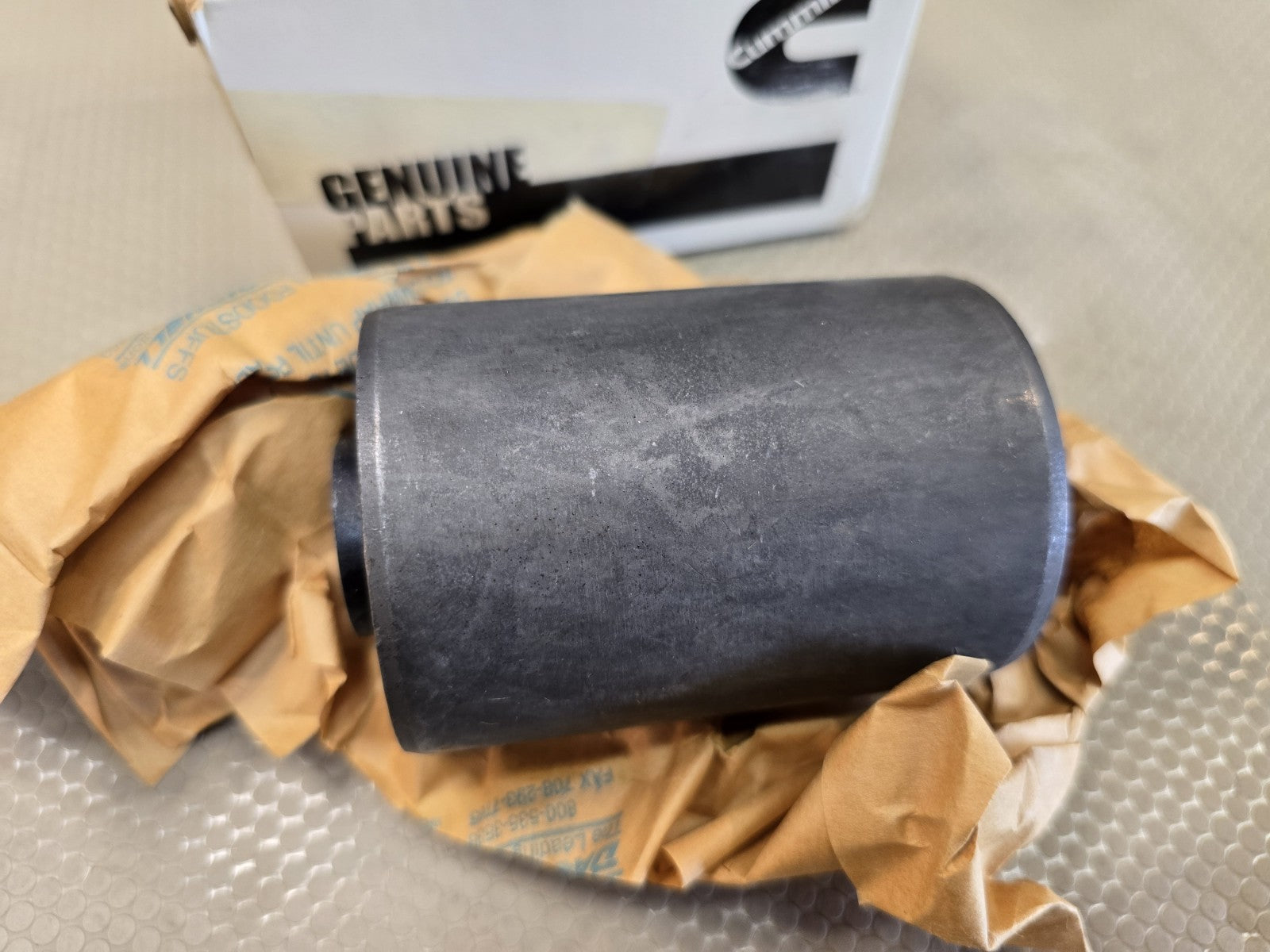 Genuine OEM Cummins 3928900 Vibration Isolator Rubber Mount Engine Crankshaft 