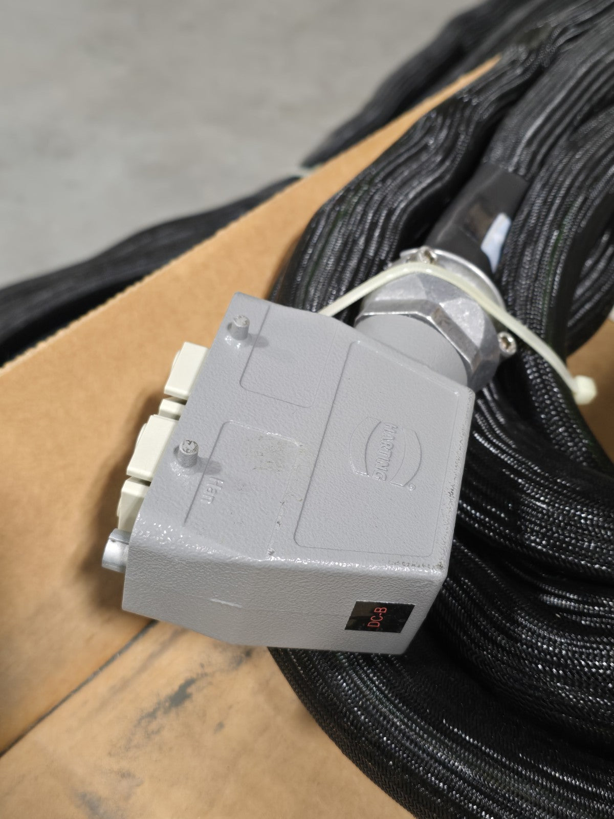 Rofin RF6K-50 RF Generator Power Supply 003-0368-00 48V DC 240A w/ Cables
