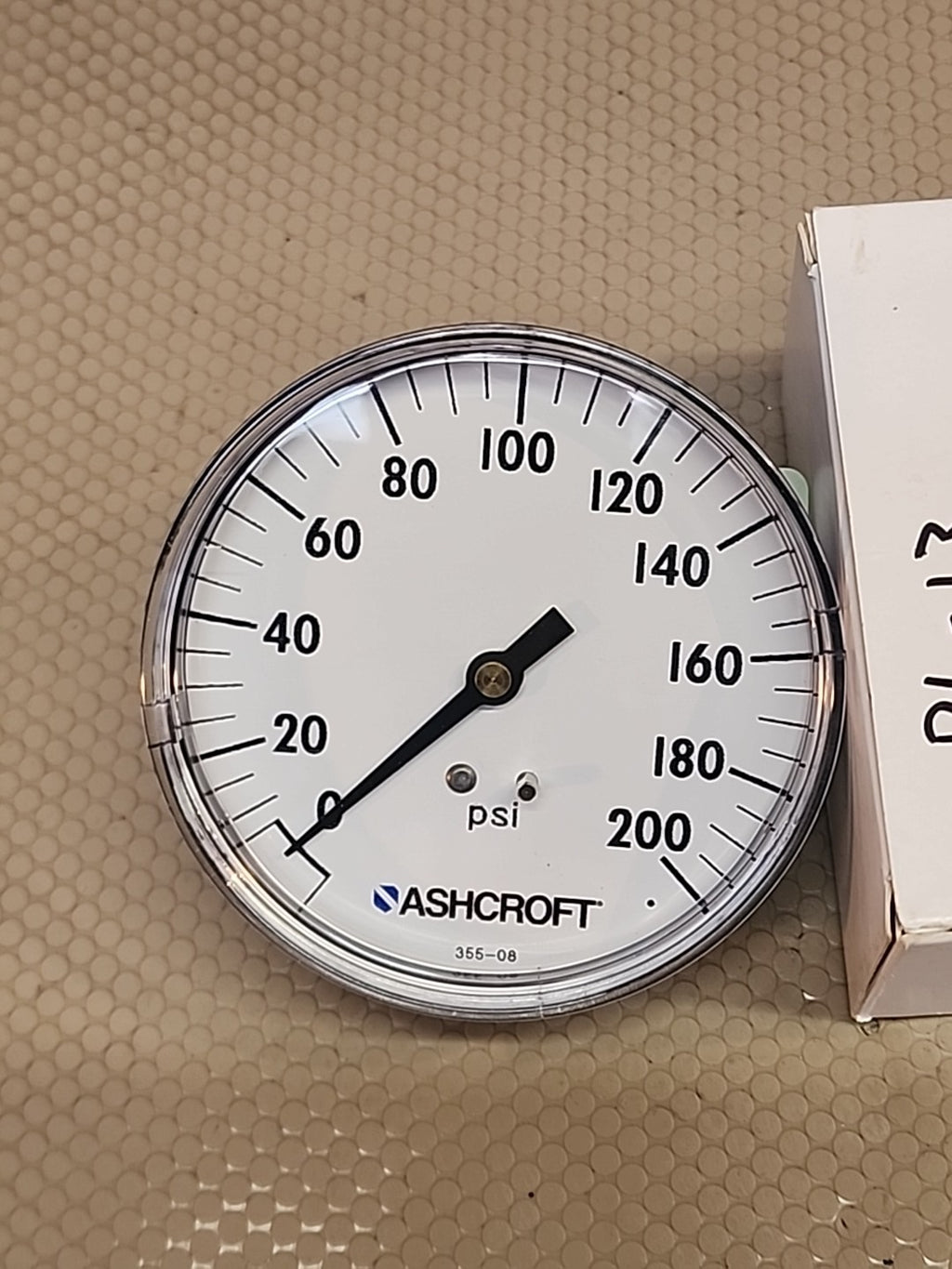 NEW ASHCROFT 35W1005 H  02B PRESSURE GAUGE 3-1/2" 0-200PSI 