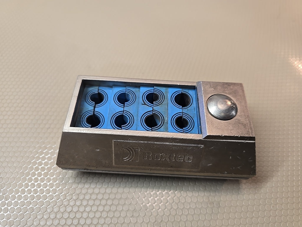 Roxtec CF 8 Rectangular Cable Seal, External Dimensions: 5.5"x2.4"x1.6"