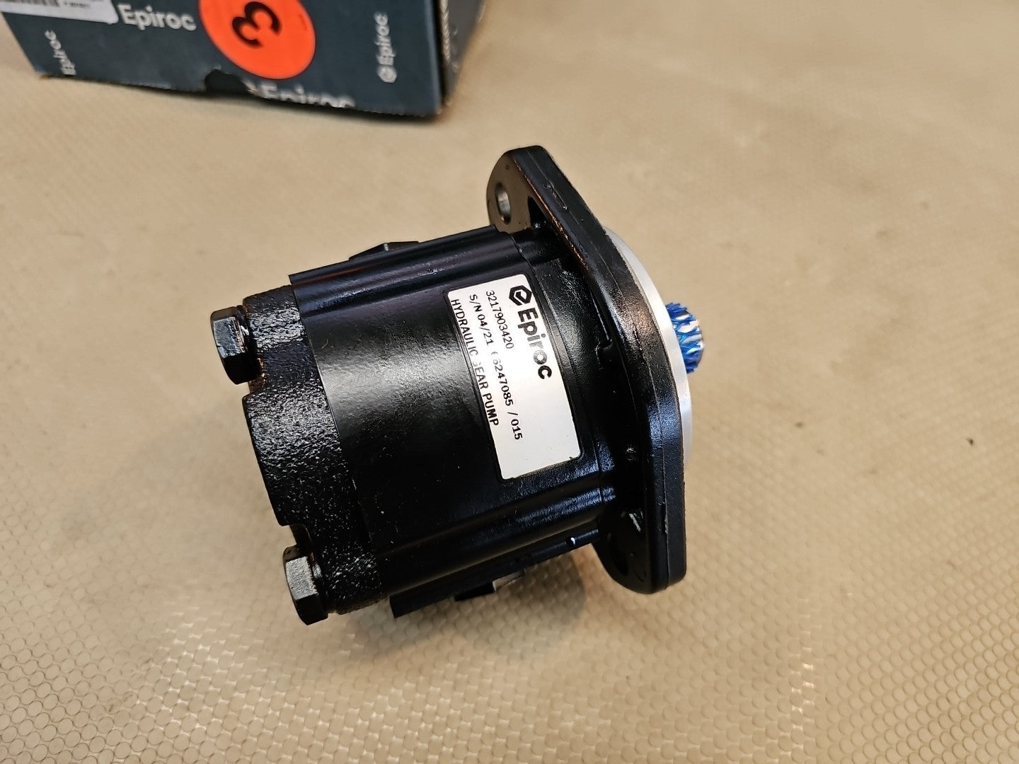 Epiroc 3217903420 NEW Parker Genuine OEM 1004336222 Hydraulic Gear Pump $1000 