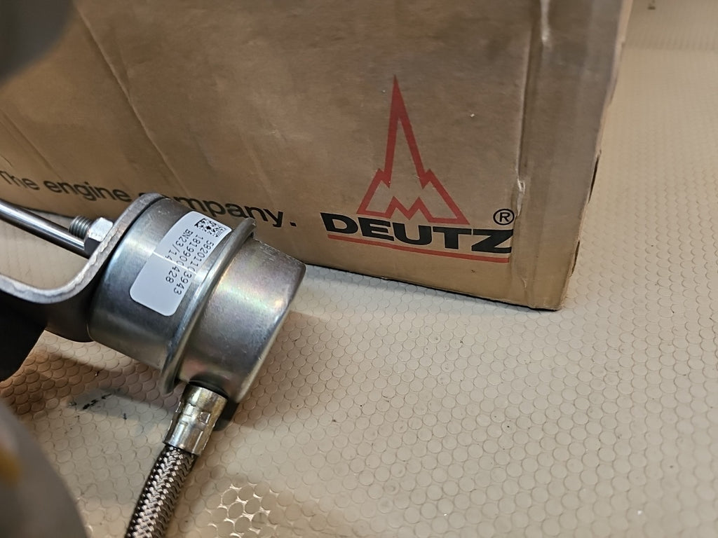 Genuine OEM Deutz Turbo Kit S200G 054J 0425-9204 Turbocharger 318519 BF6M101 NEW