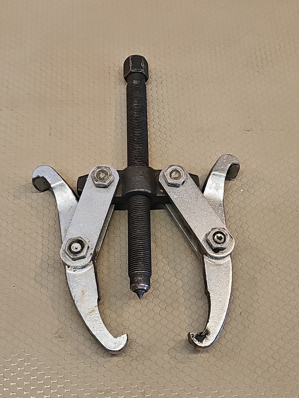 New Britain Puller Gear Puller 2 Arm Jaws P-1500 USA MADE TOOL 
