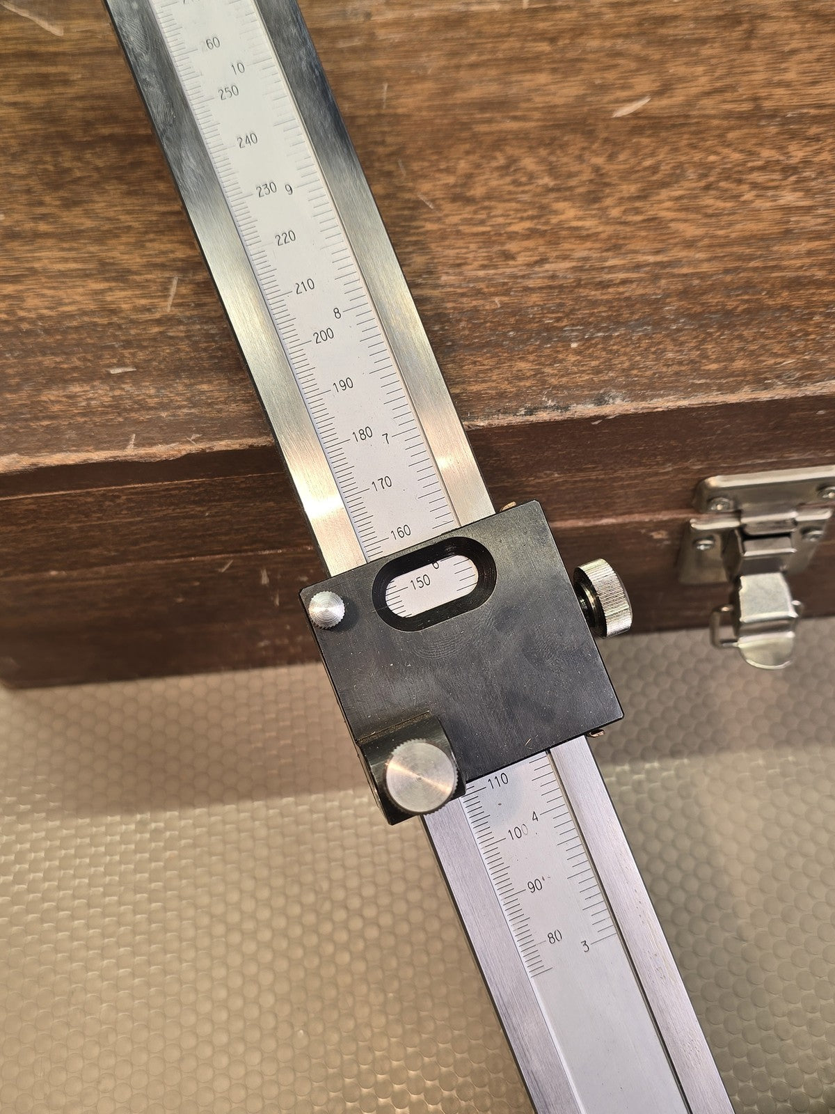 SPI 30-615 Vernier Height Gauge 0-6" 0-150mm Machinist Tool w/ Wood Case