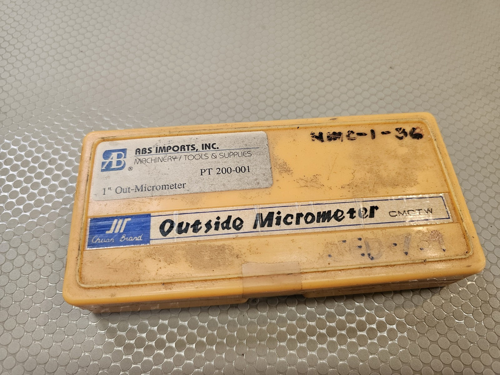PRECISION MACHINISTS 0-1" OUTSIDE MICROMETER .0001" Grad.  CHUAN