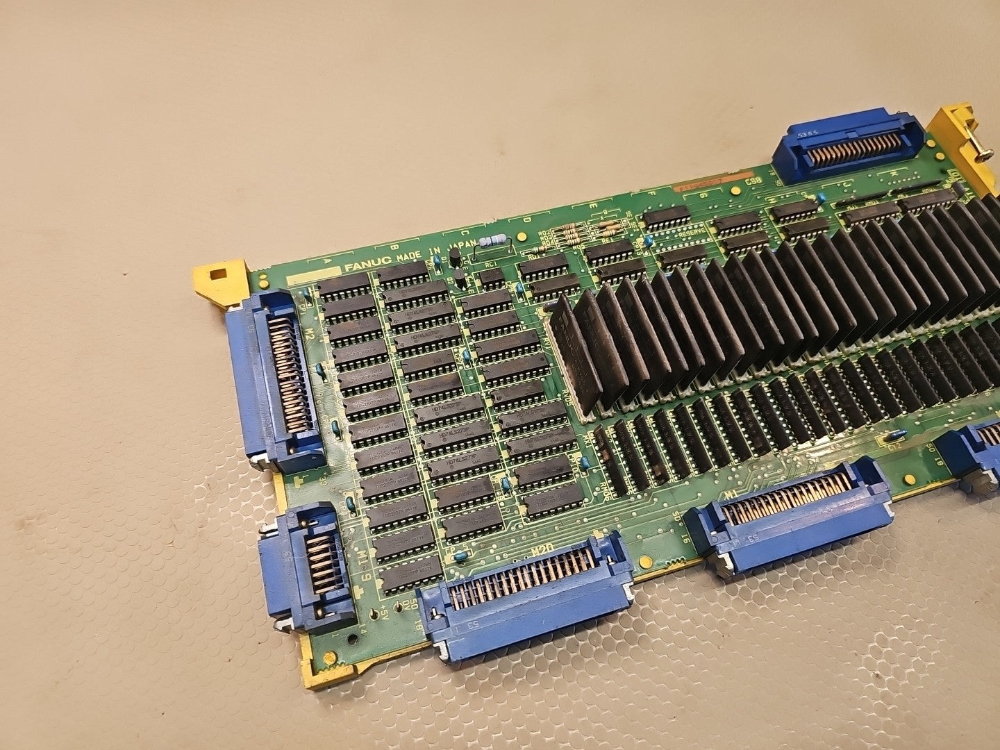 FANUC A16B-1212-0220 CIRCUIT BOARD