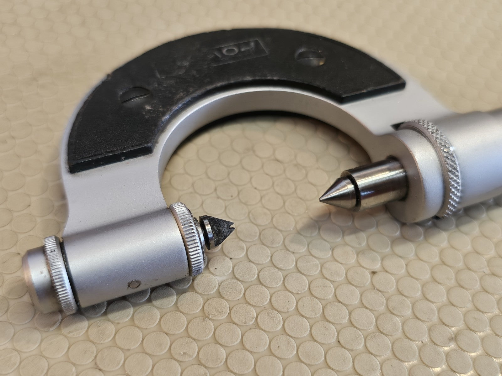 Fowler mechanical outside micrometer set Point micrometer  0-1 inch