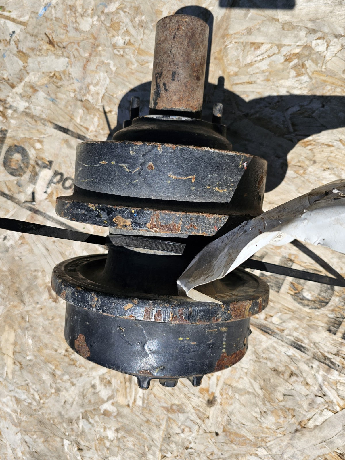 Berco Top Carrier Track Roller CR2928A Hub