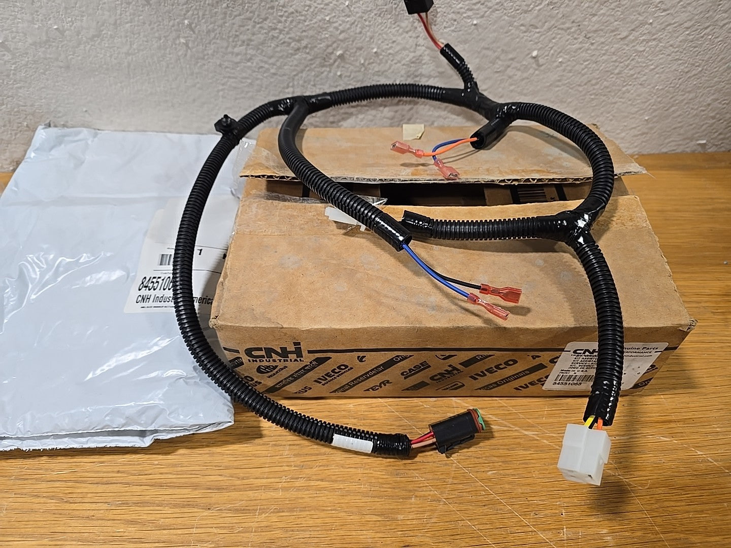 New Holland Service Kit Part # 84551068