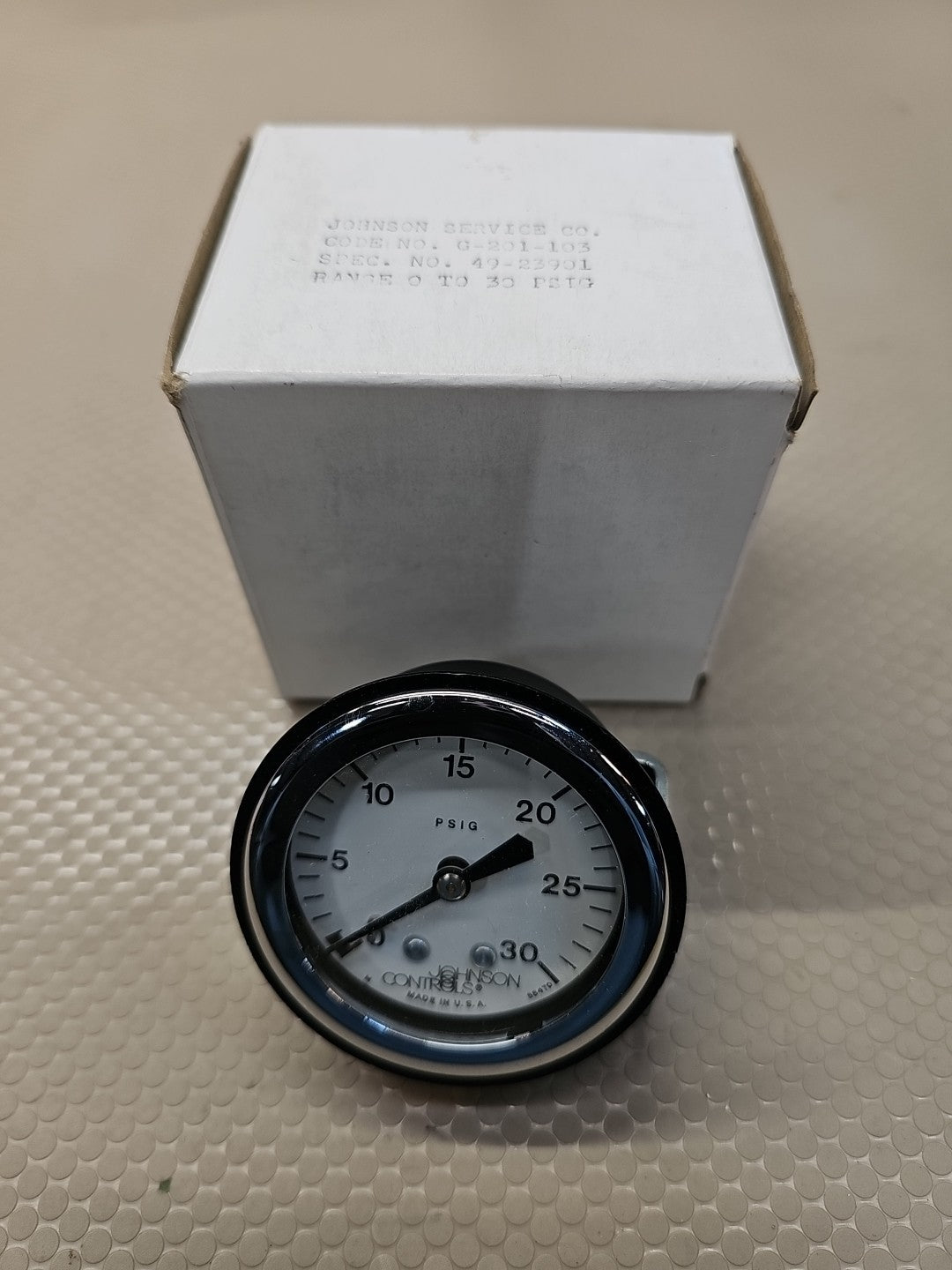 Johnson Controls 88470 Pressure Gauge 0-30 PSIG