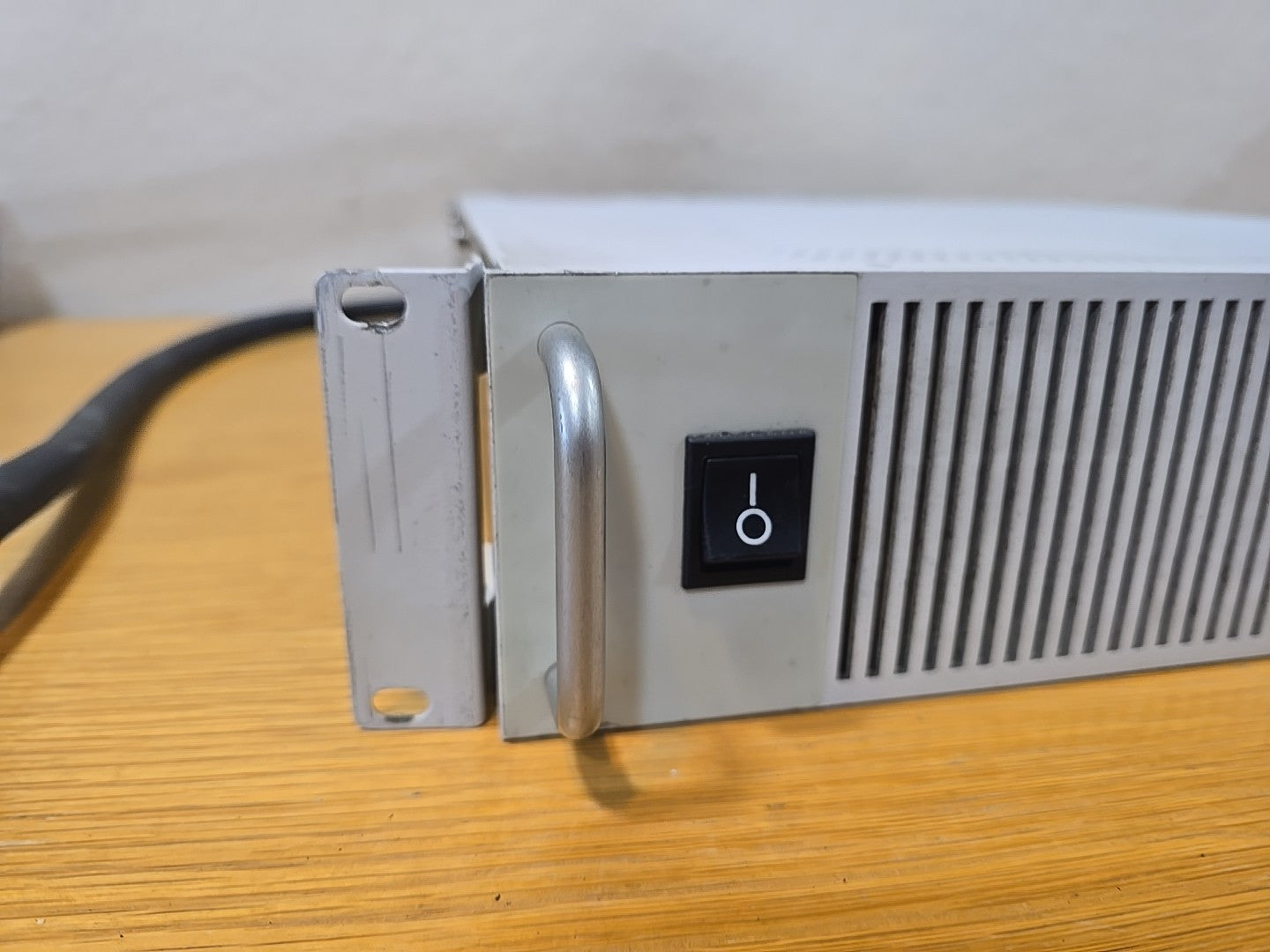 Xantrex XFR60-46 60 V/46 A 2760 W Programmable DC Power Supply