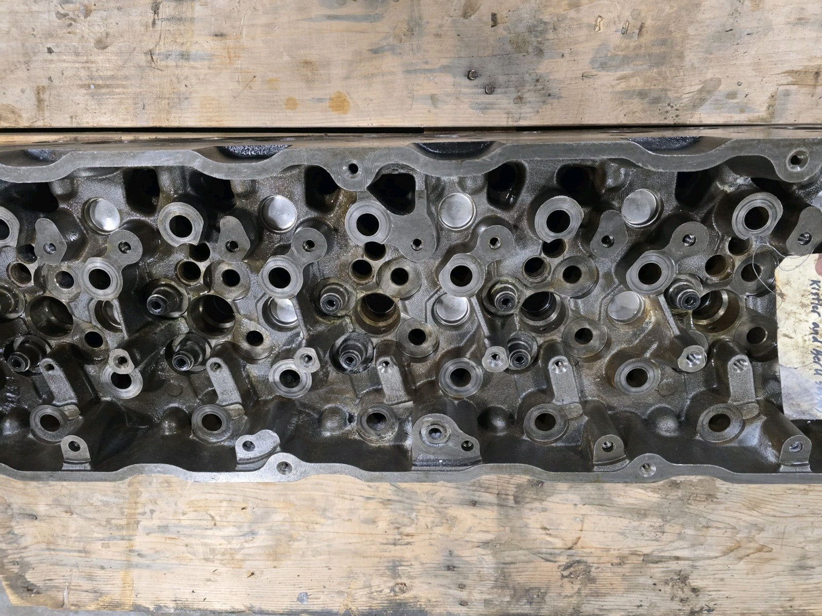 REMANUFACTURED / MOD 1891092C91 International DT466 Cylinder Head  (10341548)