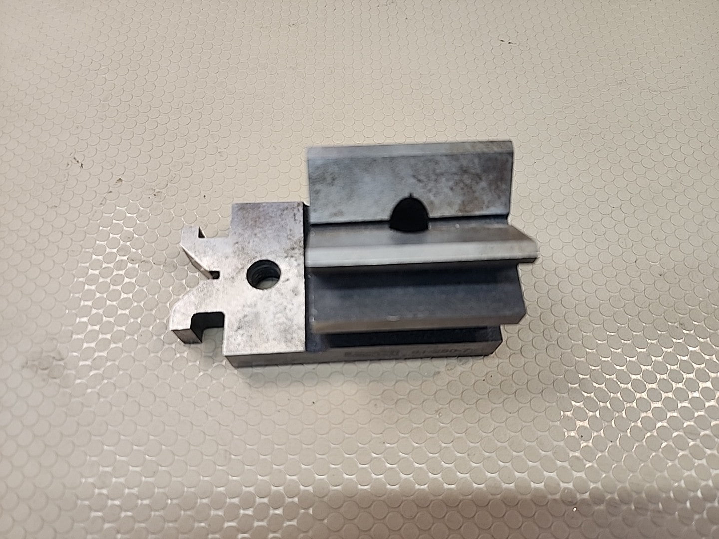 SPI 91-290-7  FISHTAIL V-BLOCK