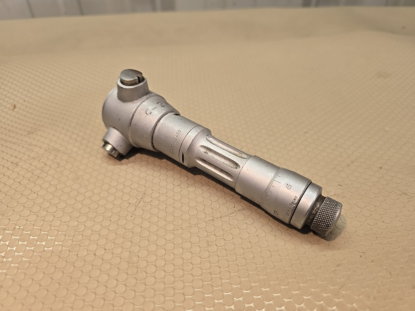 Brown & Sharpe Internal Bore Micrometer Range 2.0"- 2.40” - Model 281