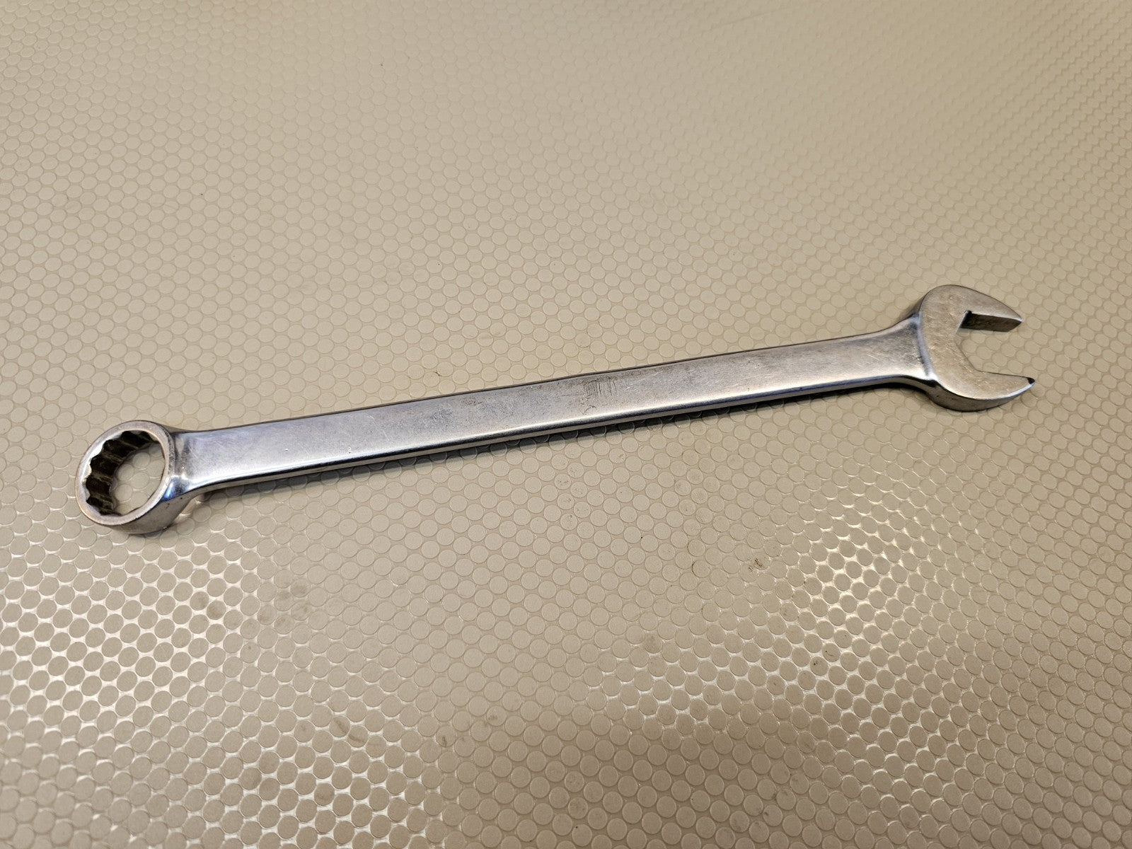 John Deere USA TY3333 SAE pc Full Polish Combination Wrench Size 11/16 Only