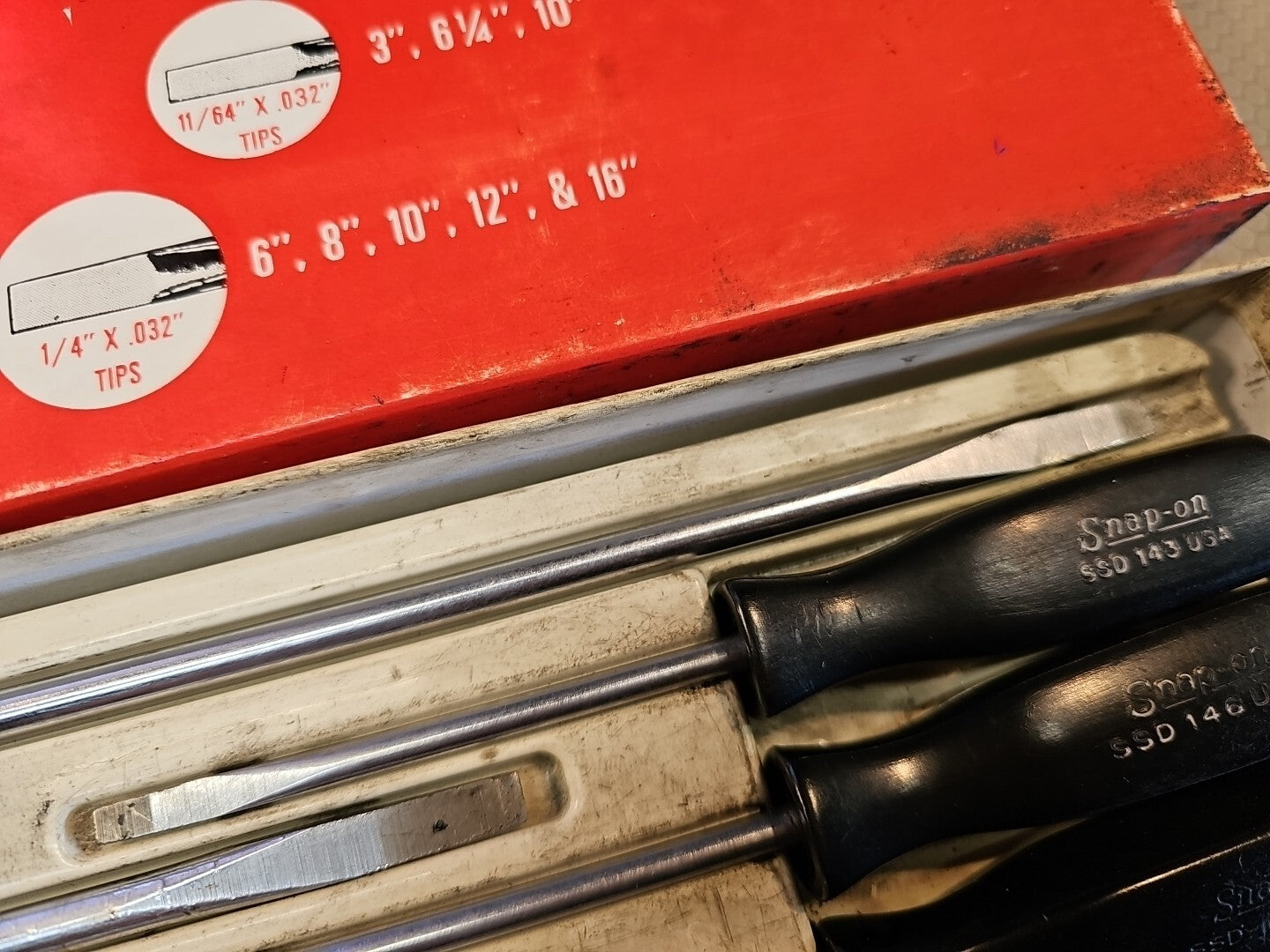 Snap-on Tools SCD80 8 pc Long Cabinet Screwdriver Set + Box Vintage Black Hard