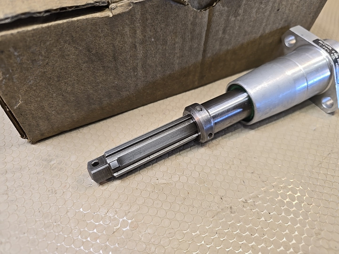 NEW! Rexroth 0 608 800 064 Sliding Spindle, 50MM Spring Range USIP