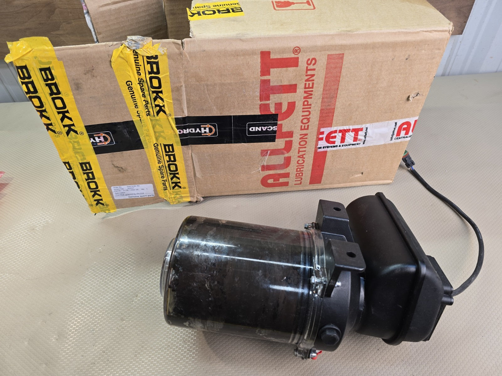 Alfett All 1 Mini Grease Pump Brokk 3136 1358 38 Central Device 1.8L