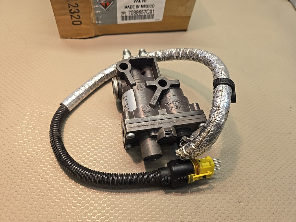 OEM Navistar International 7088657C91 Air Control Valve fits 4400 Medium Truck